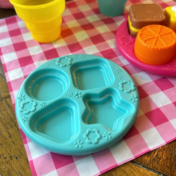 Leap Frog picnic basket - Picture 13 of 16